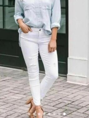 Pistola Jennifer Mid-Rise Lightly Distressed Skinny Jeans in White Size 27